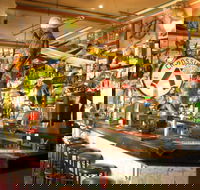 Friend in Hand Hotel - Tourism Caloundra