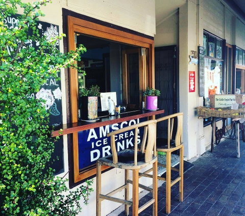 Jelly Cafe - Tourism Caloundra 0