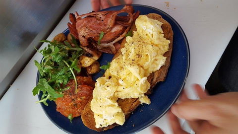 Cafe Feoh - Tourism Caloundra 0