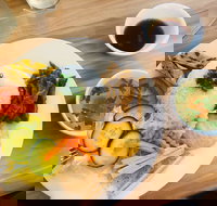 Effloresce Flowers and Cafe - Tourism Caloundra