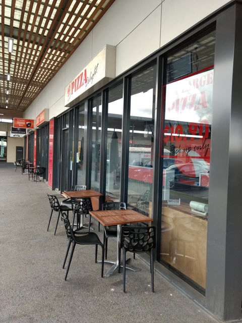 Torquay Hotel - Tourism Caloundra 0
