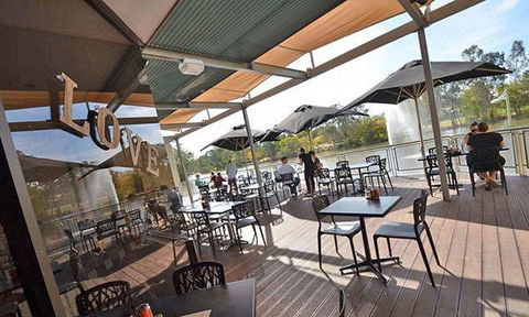 Benalla Gallery Cafe - Tourism Caloundra 9