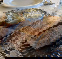 France-Soir - Tourism Caloundra