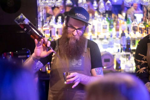 Manhattan Bar - Tourism Caloundra 2