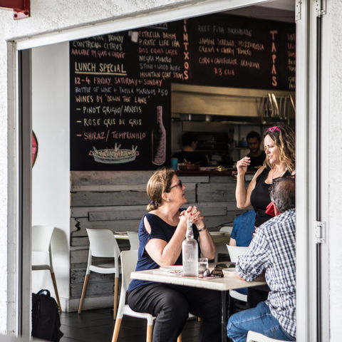 Seabean Tapas Bar And Restaurant - Tourism Caloundra 2
