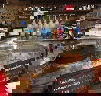 Vee's Cafe - Tourism Caloundra