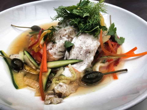 Locavore Wine Bar - Tourism Caloundra 0