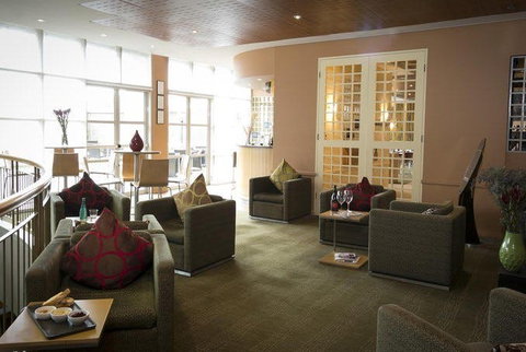 M Bar And Terrace - Mercure Sydney Parramatta - Tourism Caloundra 0
