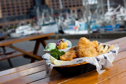 Mures Lower Deck - Tourism Caloundra 1