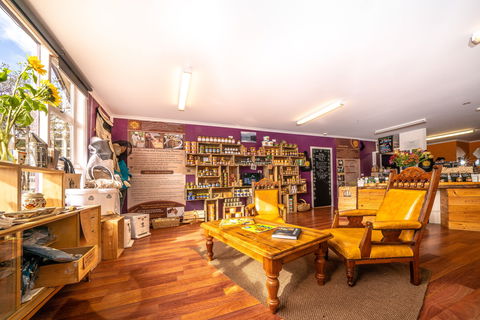 The Honey Pot - Huonville - Tourism Caloundra 1