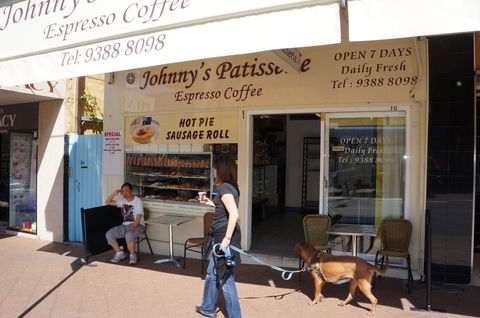 Johnny's Patisserie - Tourism Caloundra 0