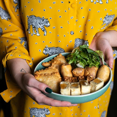 Machan Indian Restaurant - Tourism Caloundra 0