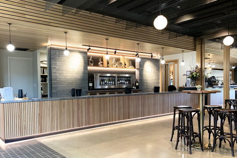 Pikes Wines - Tourism Caloundra 1