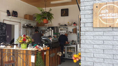 Ash + Monties Espresso Bar And Kitchen - Tourism Caloundra 0