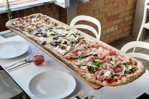 Northbeach Pavilion Pizza Restaurant, Bar And Kiosk - Tourism Caloundra 0