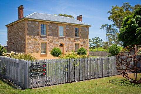 Penny's Hill Winery - Tourism Caloundra 0