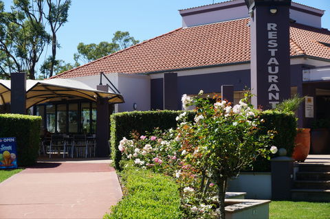 Picnic Point Cafe And Restaurant - Tourism Caloundra 1