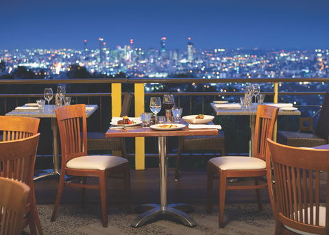 Summit Restaurant And Bar - Tourism Caloundra 0
