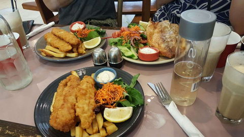 Zeebra Cafe - Tourism Caloundra 0
