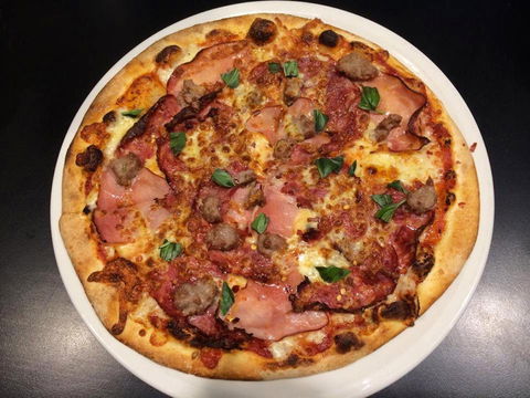 11 Inch Pizza Docklands - Tourism Caloundra 0