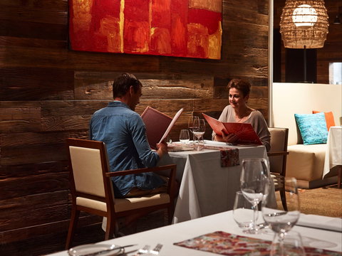 Arnguli Grill & Restaurant - Tourism Caloundra 2