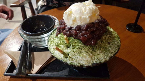 Lazy Cat Cafe - Tourism Caloundra 0