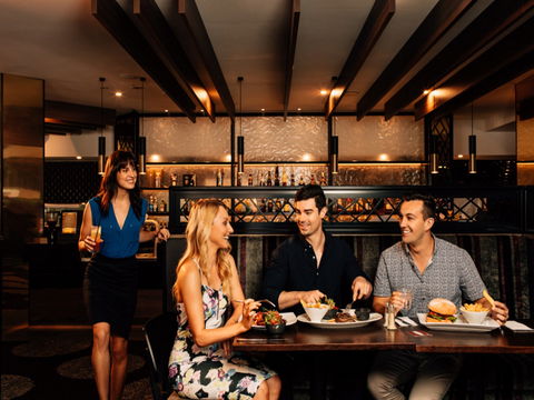 Steelers Leagues Club - Tourism Caloundra 2