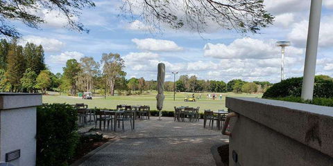 Tee's Clubhouse - Tourism Caloundra 0