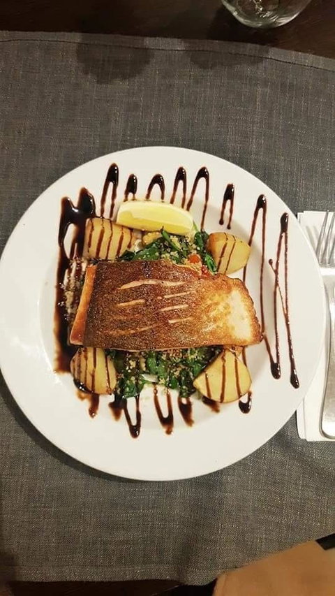 White Angels Cafe Restaurant - Newtown - Tourism Caloundra 0