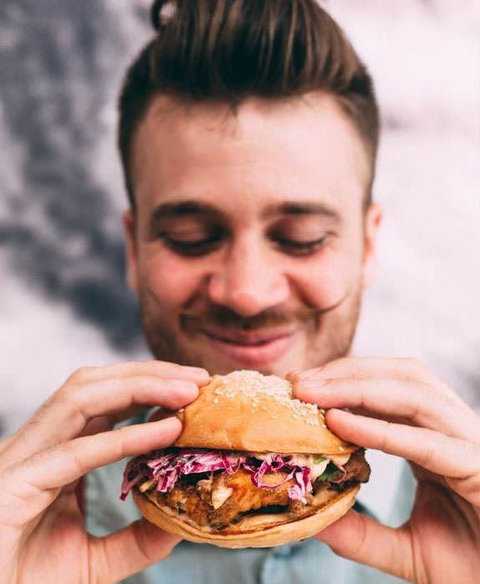 Izzy's Restaurant - Tourism Caloundra 1