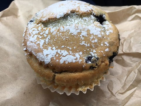 Surfside Patisserie - Tourism Caloundra 0