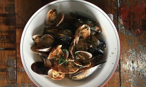 Swell Cafe - Tourism Caloundra 4