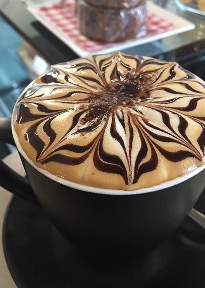 Aliza's Place Cafe - Tourism Caloundra 2