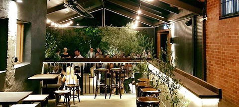 Centra Hotel - Tourism Caloundra 12