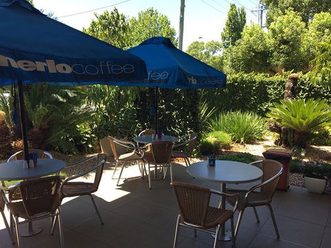 Travellers Coffee House - Tourism Caloundra 15