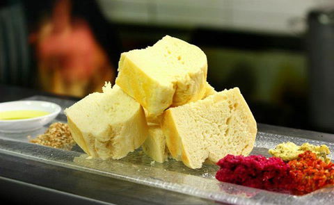 OMaras Hotel - Tourism Caloundra 10