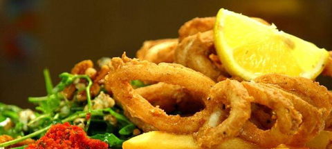 OMaras Hotel - Tourism Caloundra 2