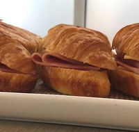 Saltwater Cafe  Pizza - Tourism Caloundra