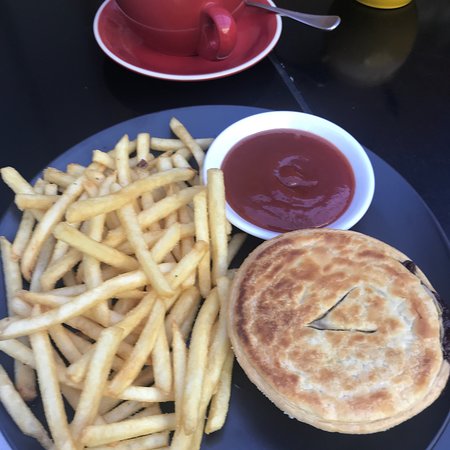 Headroom Cafe - Tourism Caloundra 0