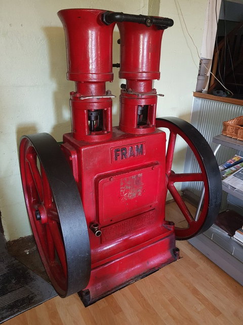 Yolla Tavern - Tourism Caloundra 2