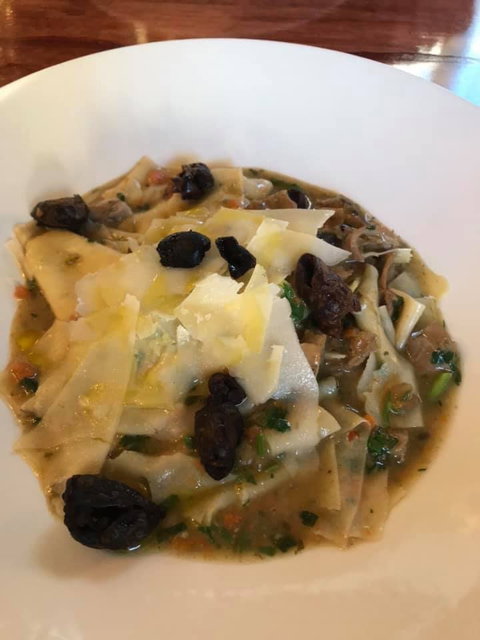 Foglia Di Fico - Tourism Caloundra 4