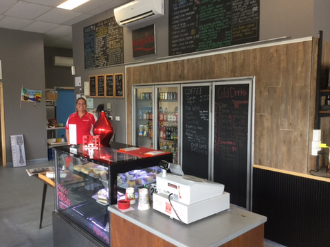 Redgates Café Steakhouse Seafood - Tourism Caloundra 1