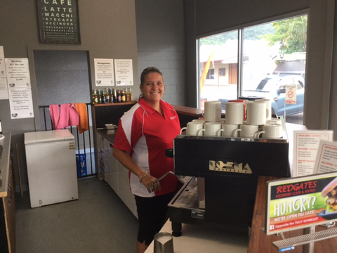Redgates Café Steakhouse Seafood - Tourism Caloundra 3