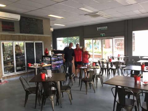 Redgates Café Steakhouse Seafood - Tourism Caloundra 4