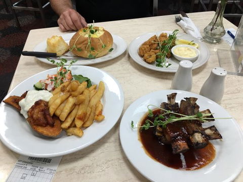 Kingaroy RSL - Tourism Caloundra 6
