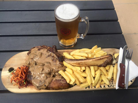 Hastings Hotel - Tourism Caloundra 0