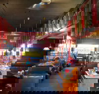 Lous Cafe Restaurant - Tourism Caloundra