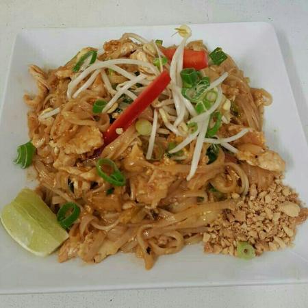 Dhok Koon Thai Restaurant - Tourism Caloundra 3
