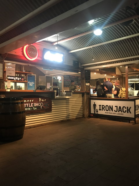 Pioneer BBQ And Bar - Tourism Caloundra 3
