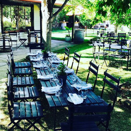 Stone & Barrow - Tourism Caloundra 0